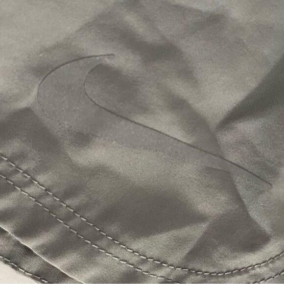Gray NIKE Dri-Fit Short. - Picture 2 of 4